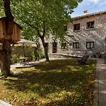 Rural Cerezos De 3*