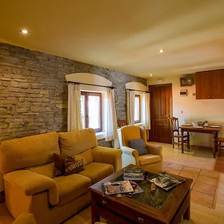 Rural Cerezos De 3* Yanguas