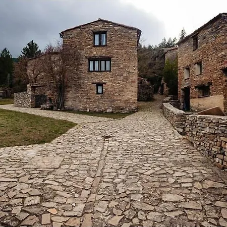 Rural Cerezos De 3*