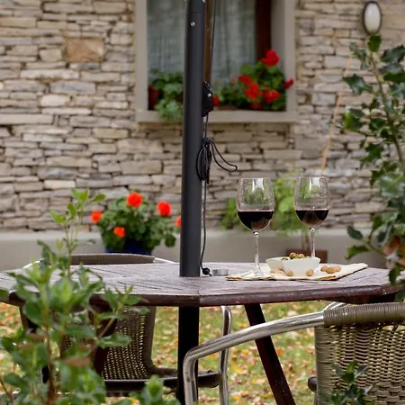 Guest house Rural Cerezos De 3*