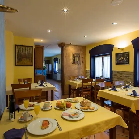 Affittacamere Rural Cerezos De 2*