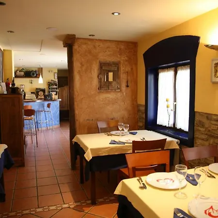 Rural Cerezos De Pensión