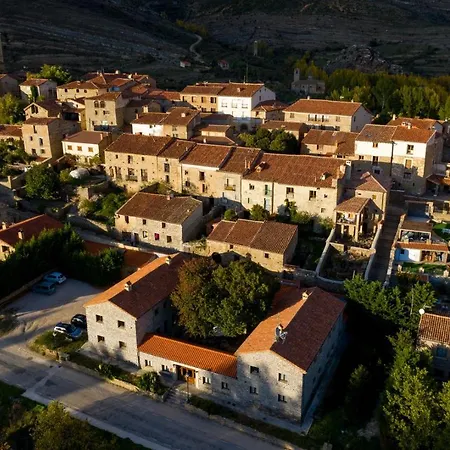 Rural Cerezos De Pensjonat